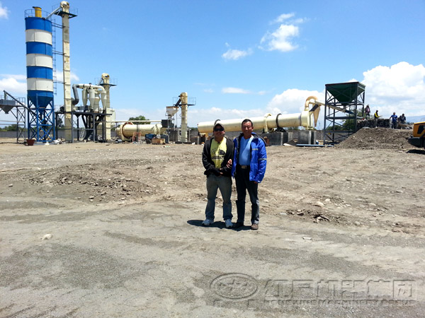 球磨機(jī)客戶(hù)現(xiàn)場(chǎng) 球磨機(jī)客戶(hù)現(xiàn)場(chǎng)