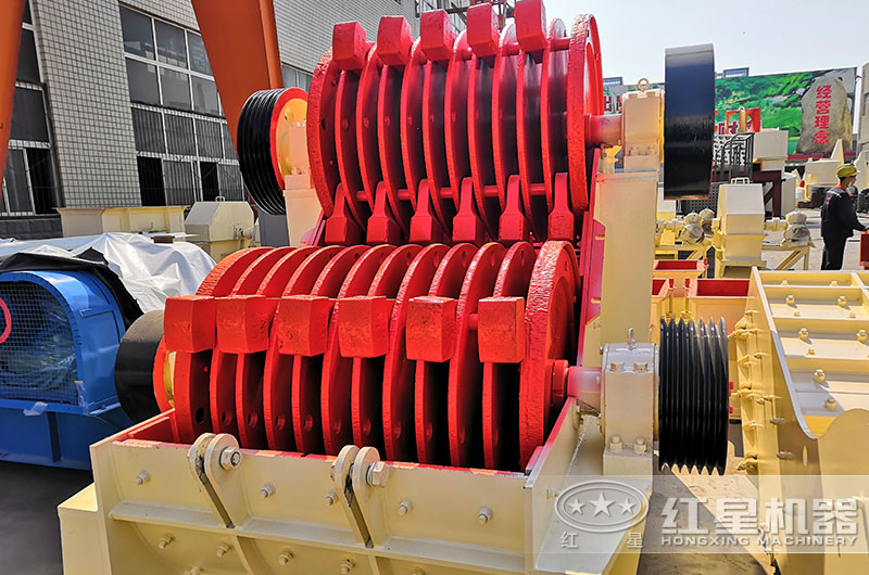 雙轉(zhuǎn)子破碎機結(jié)構(gòu)圖