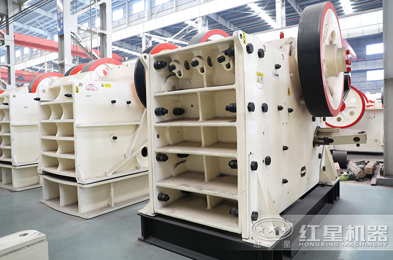 CJ鄂式破碎機圖片