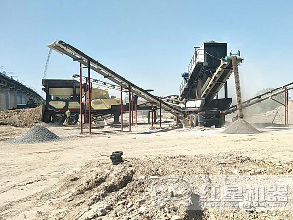 車載移動破碎機投產(chǎn)現(xiàn)場