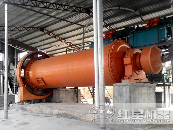大型礦石球磨機選礦現場