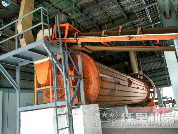 環(huán)保鋁灰球磨機生產(chǎn)現(xiàn)場