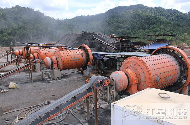 山西客戶鋼球磨煤機(jī)工作現(xiàn)場圖片 山西客戶鋼球磨煤機(jī)工作現(xiàn)場圖片