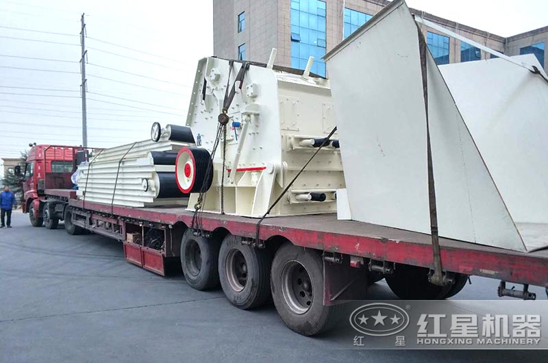 設(shè)備裝車(chē)發(fā)貨中