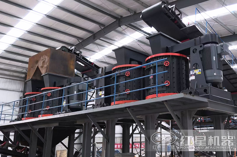 4臺復(fù)合式制砂機聯(lián)合作業(yè)