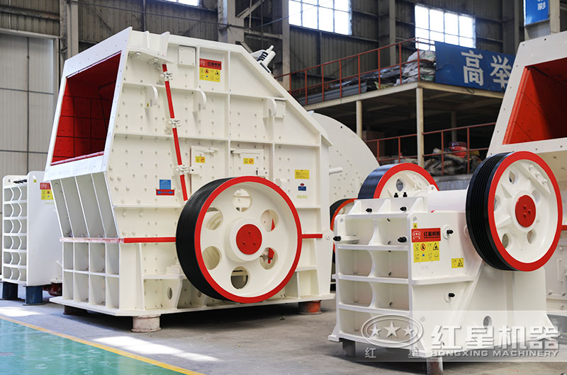 碎石機(jī)圖片