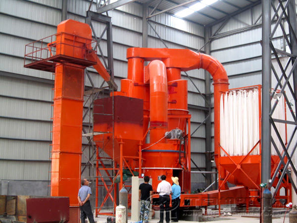 解石磨粉機(jī)安裝現(xiàn)場(chǎng)