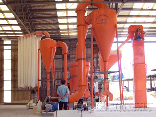 陶瓷磨粉機(jī)客戶現(xiàn)場