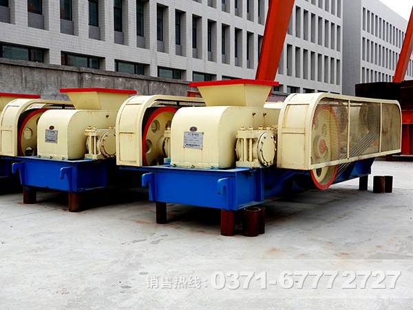 對輥制砂機(jī)