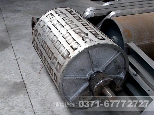 赤鐵礦干選設備之磁輥筒