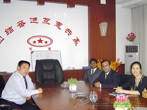 頁(yè)巖粉碎機(jī)廠家