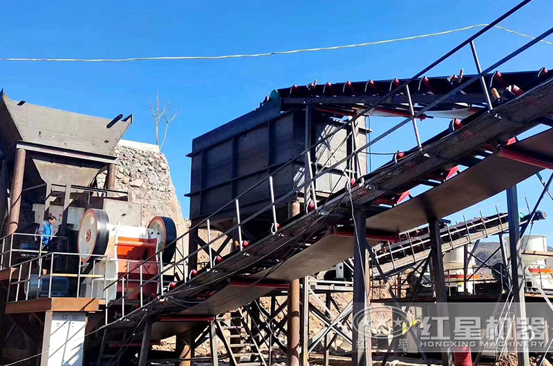 顎式破碎機(jī)圖片 顎式破碎機(jī)圖片