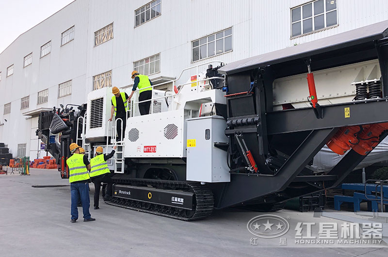 客戶到廠考察設(shè)備