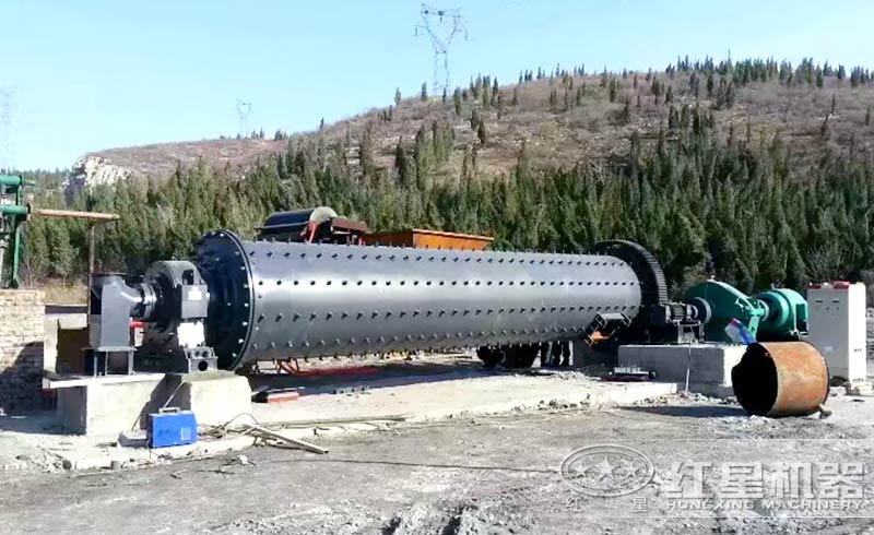 球磨機(jī)現(xiàn)場(chǎng)作業(yè)圖展示