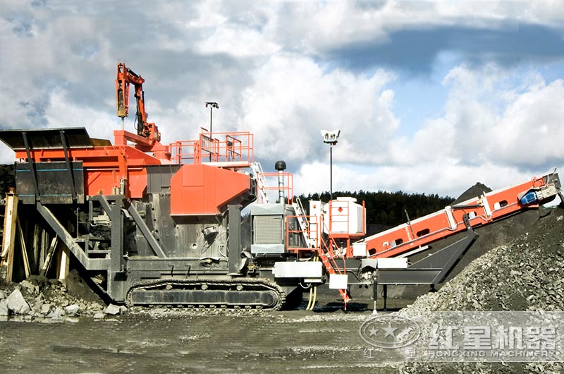 時(shí)產(chǎn)30方石子的移動(dòng)打石機(jī)現(xiàn)場(chǎng)工作圖 時(shí)產(chǎn)30方石子的移動(dòng)打石機(jī)現(xiàn)場(chǎng)工作圖