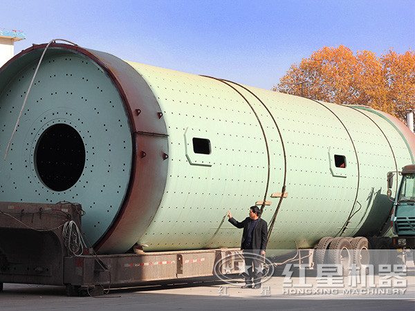 水泥球磨機發(fā)貨現(xiàn)場 水泥球磨機發(fā)貨現(xiàn)場