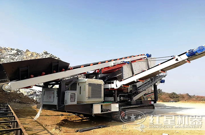 移動(dòng)式制砂機(jī)現(xiàn)場(chǎng)作業(yè)圖