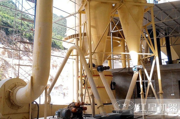 自動化生產磨粉機加工現(xiàn)場 自動化生產磨粉機加工現(xiàn)場