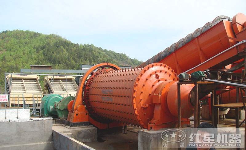 尾礦處理作業(yè)現場 尾礦處理作業(yè)現場