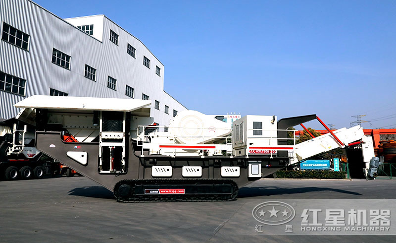 履帶式移動(dòng)小型石子破碎機(jī)