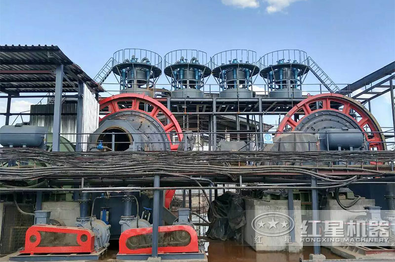紅星機器濕式球磨機作業(yè)現(xiàn)場