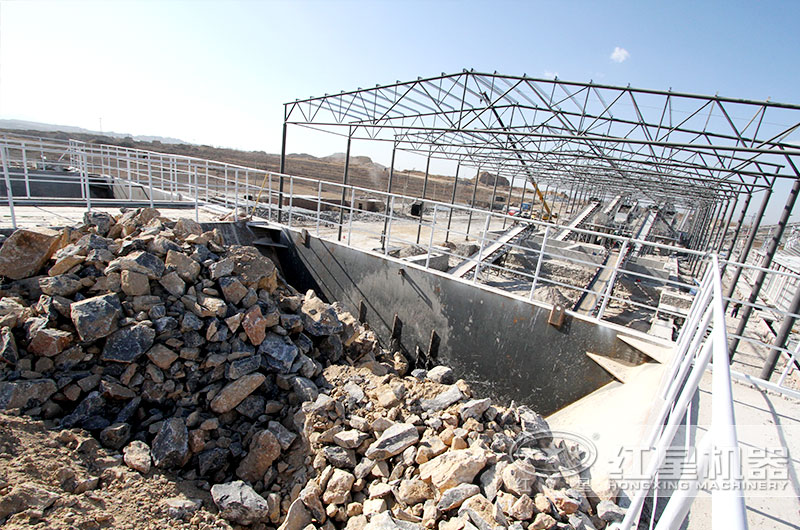 加工碎石現(xiàn)場(chǎng)