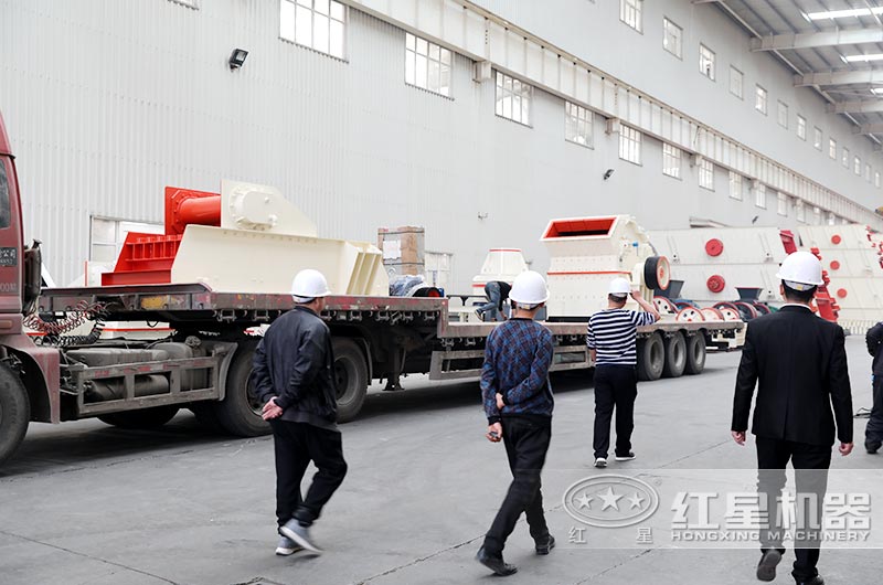 用戶參觀紅星機器2萬到4萬小型打沙機 用戶參觀紅星機器2萬到4萬小型打沙機