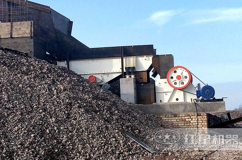 鄂破機(jī)生產(chǎn)現(xiàn)場