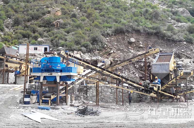 碎石制砂機作業(yè)現(xiàn)場 碎石制砂機作業(yè)現(xiàn)場