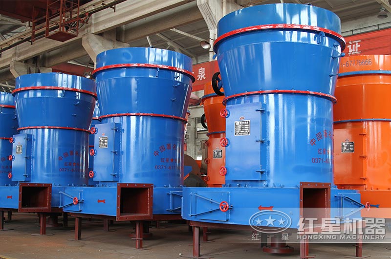 紅星新型雷蒙磨粉機(jī)車間