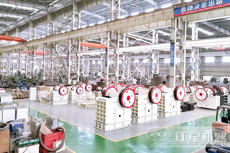 顎式破碎機實拍圖片