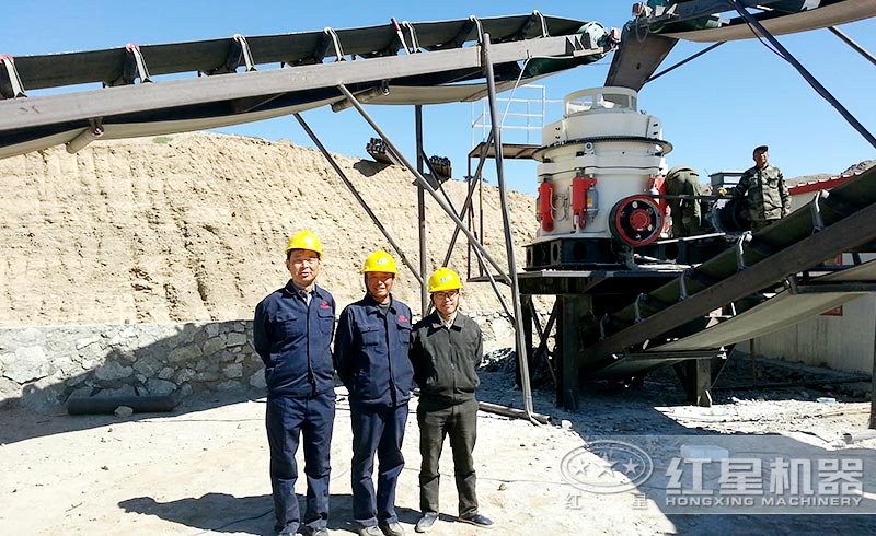 圓錐破碎機生產現(xiàn)場 圓錐破碎機生產現(xiàn)場