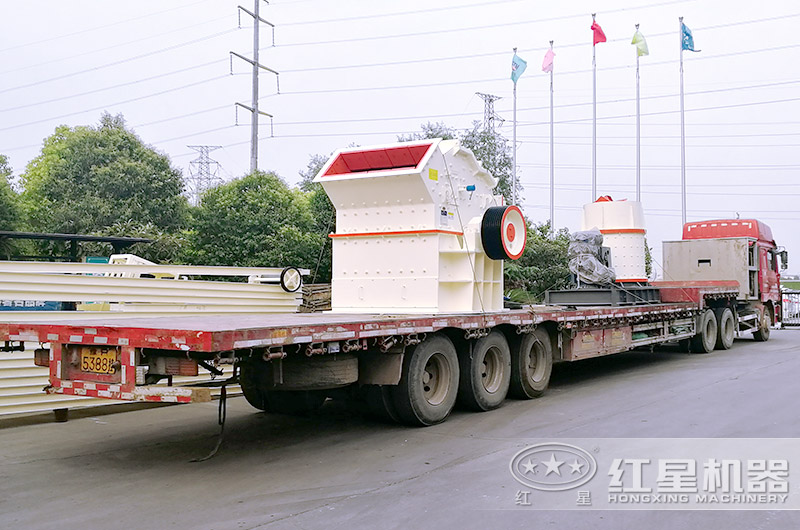 小型石頭粉碎機(jī)發(fā)貨現(xiàn)場(chǎng)