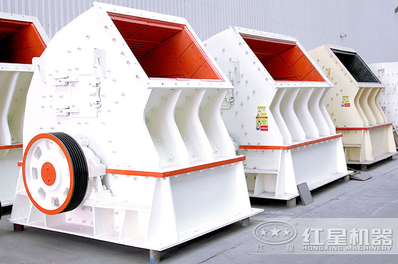 重錘式碎石機車間實拍圖